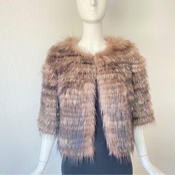J. Mendel Fur cape - Picture 4 of 9